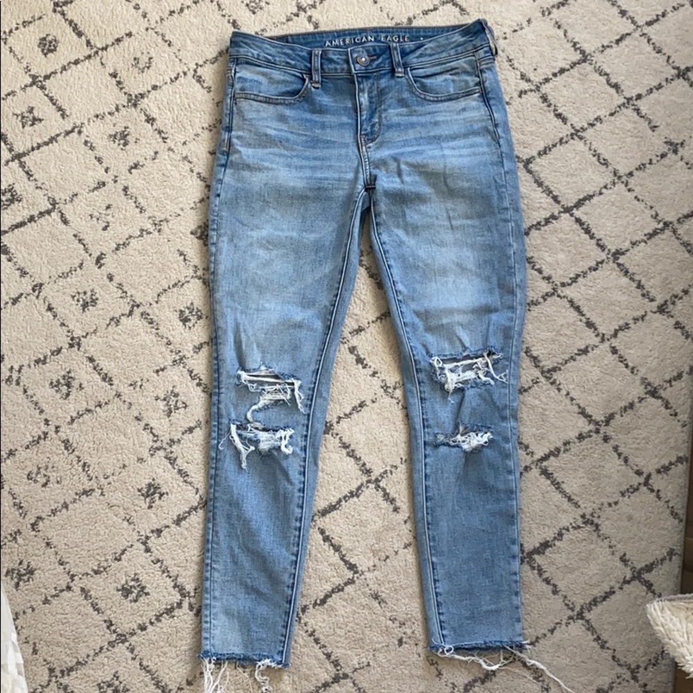 American eagle distressed jeans size 4